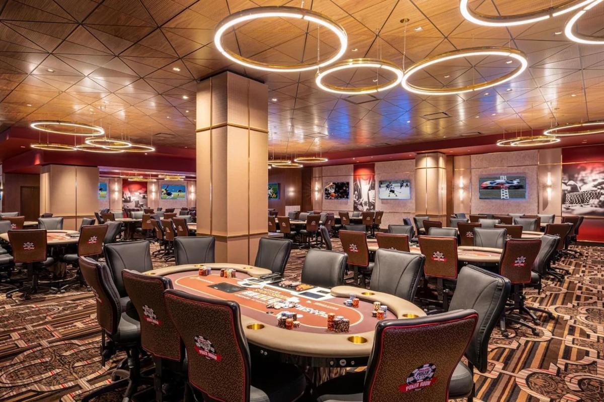 Horseshoe Vegas By Suiteness Hotel